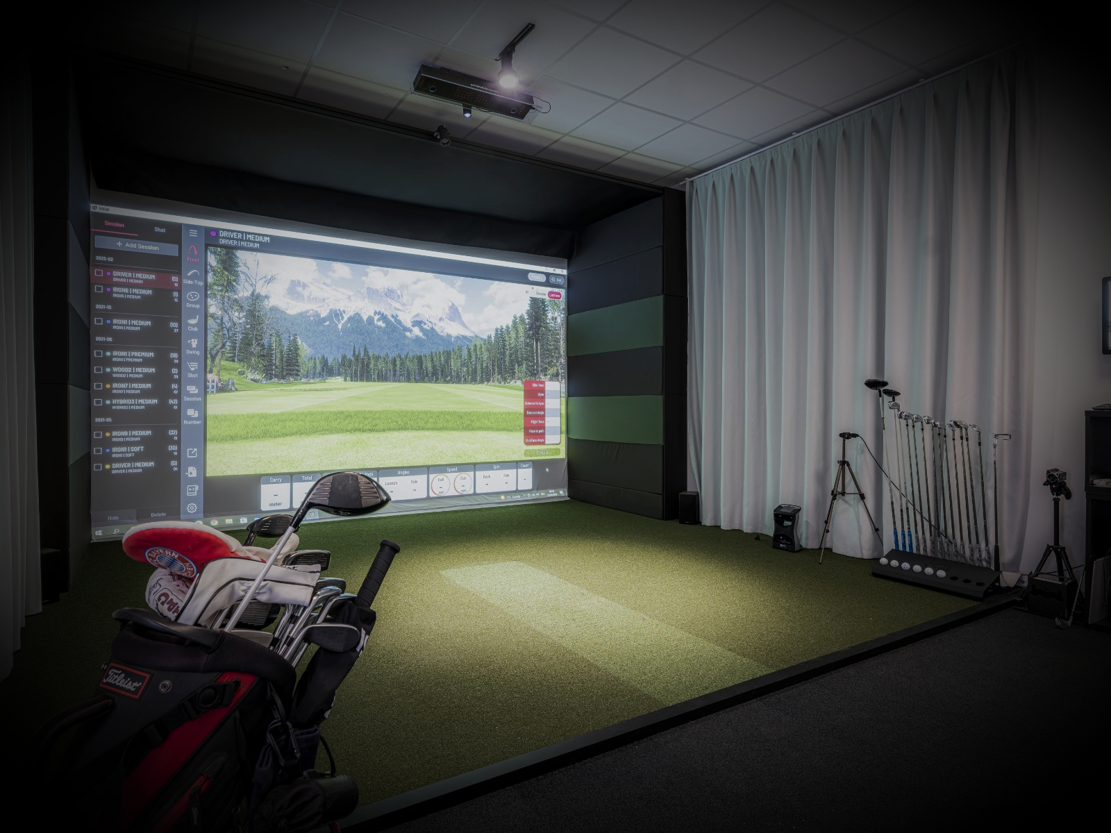 GSK Showroom Wien mit aufgebautem Elite-Simulator